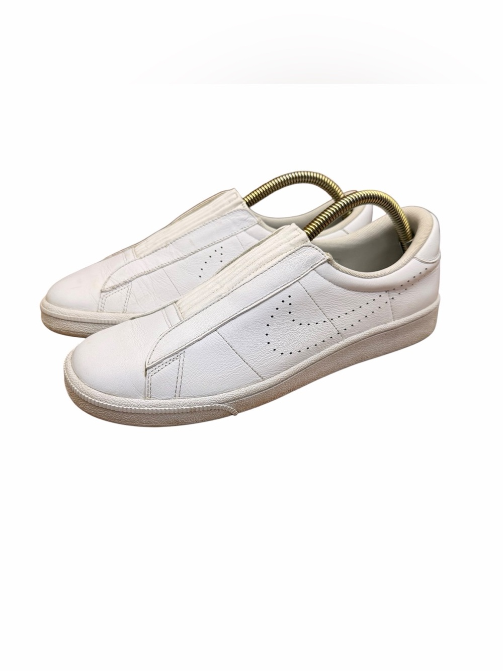 Nike  Womens size 10 Slip On White Low-Top Sneakers